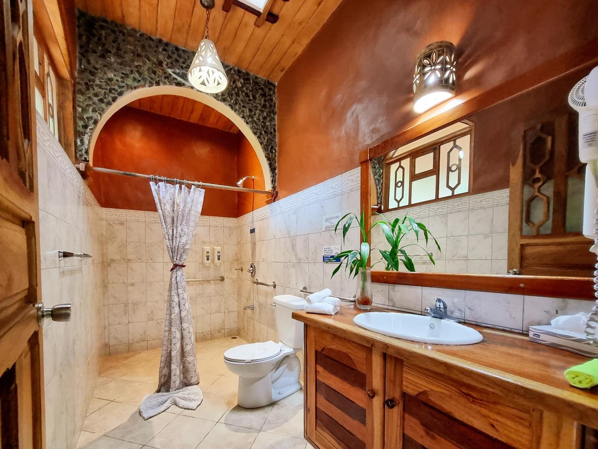 Hotel Claro De Luna Monteverde Eksteriør billede