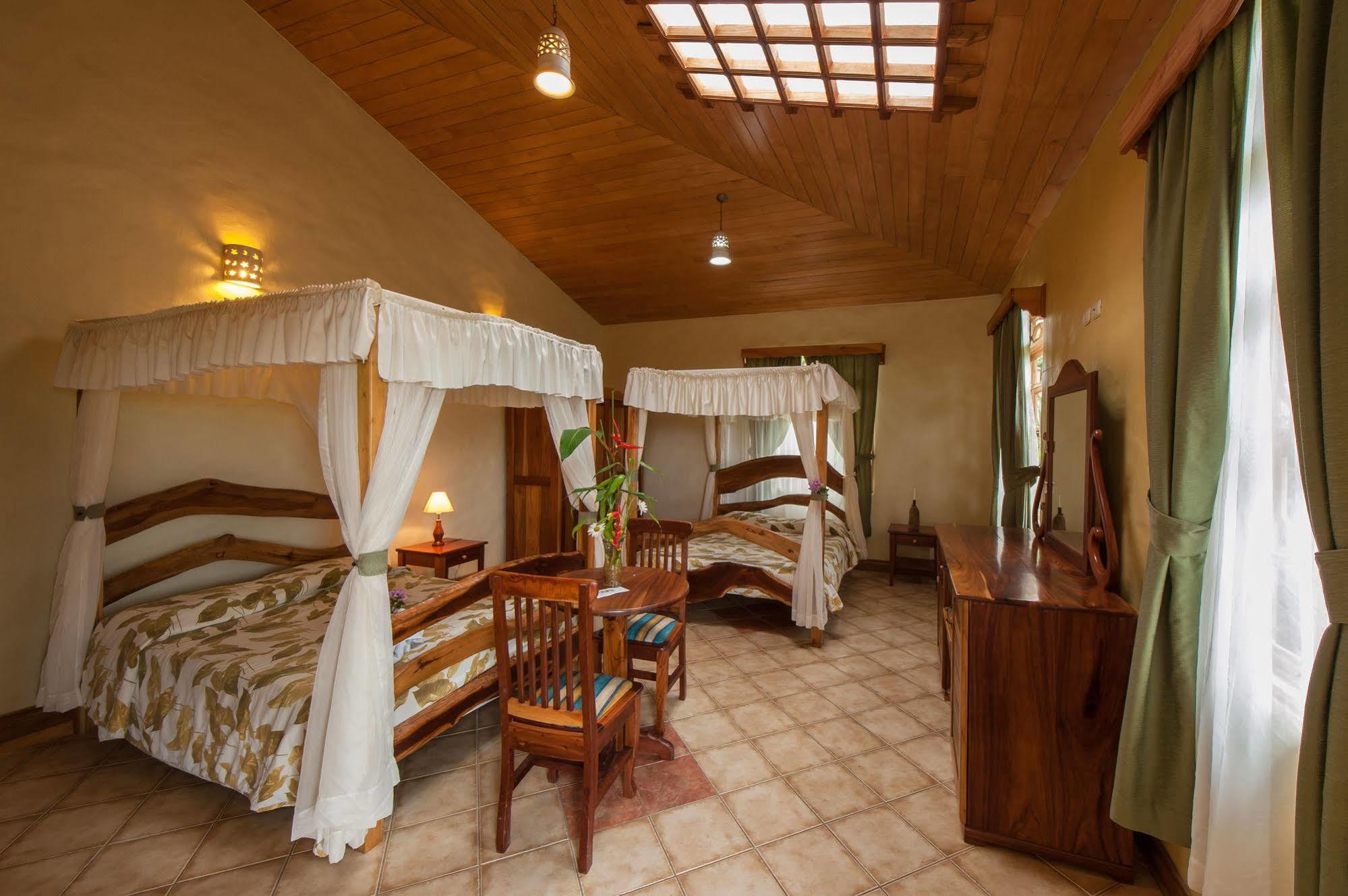 Hotel Claro De Luna Monteverde Eksteriør billede